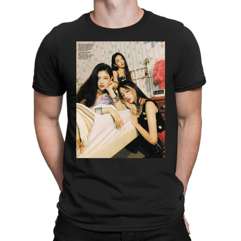 Newjeans Mag Cover T-shirt | Artistshot