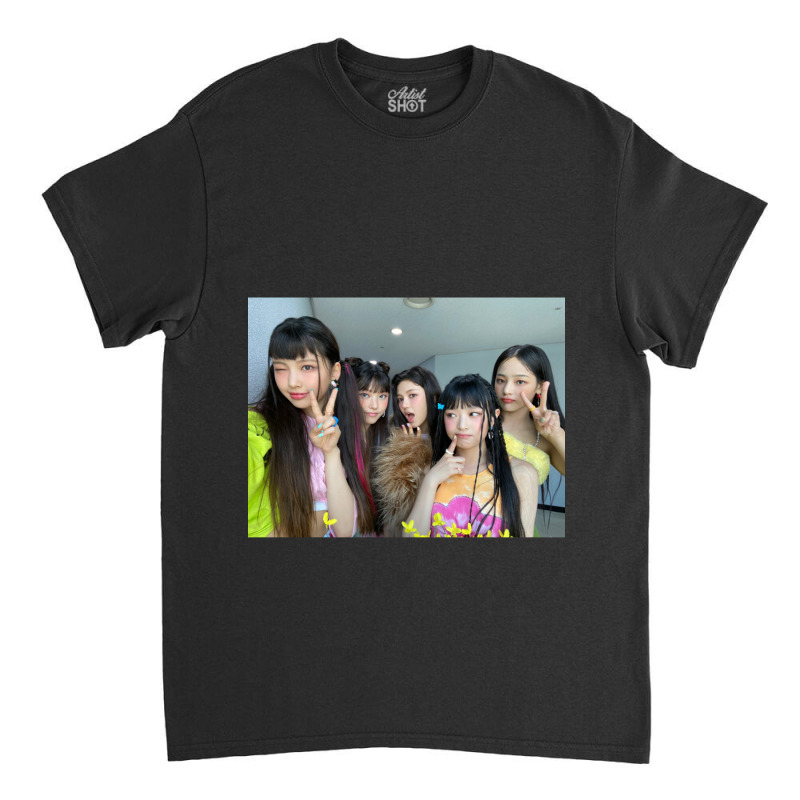 Newjeans Ot5 Selca Active Classic T-shirt | Artistshot