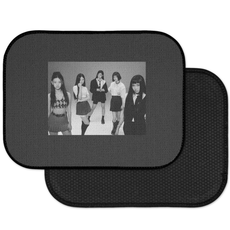 Newjeans 2022  Black And White Rear Car Mat | Artistshot