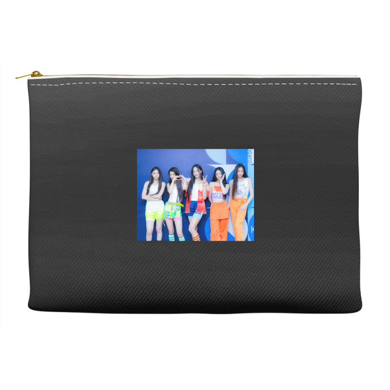 Newjeans Ot5 Accessory Pouches | Artistshot