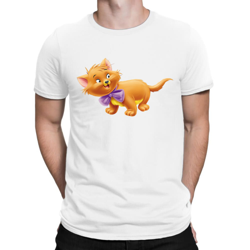 Marie Cat T-shirt | Artistshot