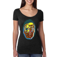 Dog With Ball Running From Che Women's Triblend Scoop T-shirt | Artistshot