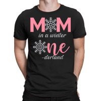 Mom Of The Birthday Girl Winter Onederland 1st Birthday T-shirt | Artistshot