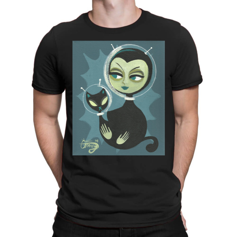 Martian Beauty T-shirt | Artistshot