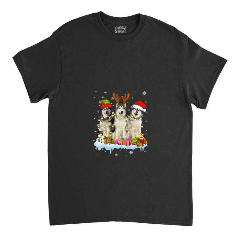 Cute Alaskan Malamute Santa Hat Classic T-shirt | Artistshot