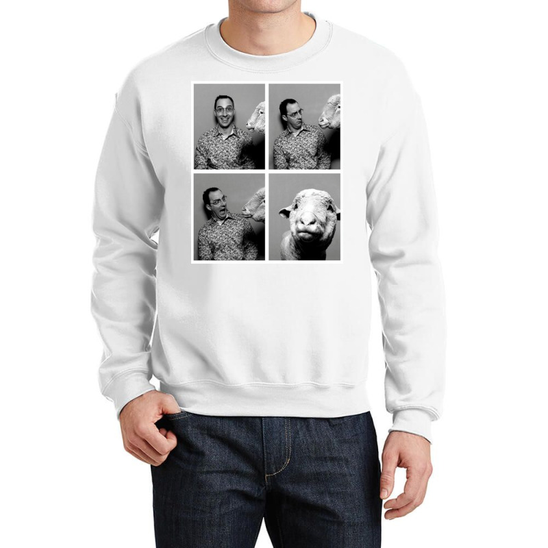 Arrested Development Buster Bluth  T Aesthetic Summer Crewneck Sweatshirt by didamyeten3 | Artistshot