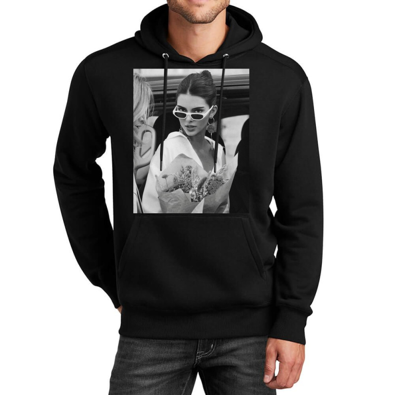 Kendall Jenner  Black Aesthetic Unisex Hoodie | Artistshot