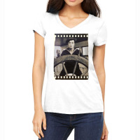 Buster Keaton  The Navigator  Film  D23 Classic  Yellow Green Women's V-neck T-shirt | Artistshot