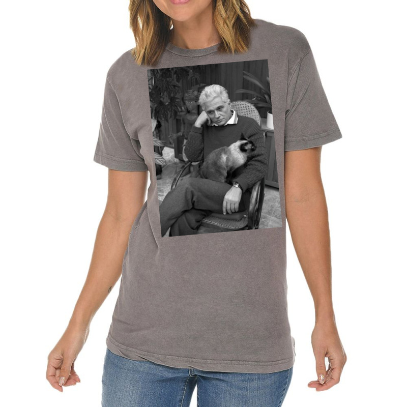 Derrida And A Cat Poster Gift Vintage T-shirt | Artistshot