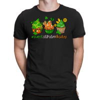Sweet St Patricks Day Cupcake T-shirt | Artistshot