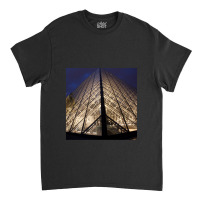 Light Up The Pyramid At Night At The Louvre Classic T-shirt | Artistshot