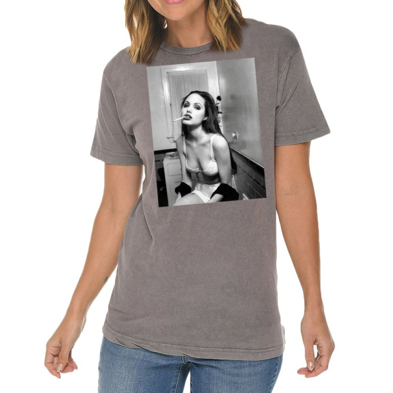 Angelina Jolie Vintage T-Shirt by raimalkereemg | Artistshot