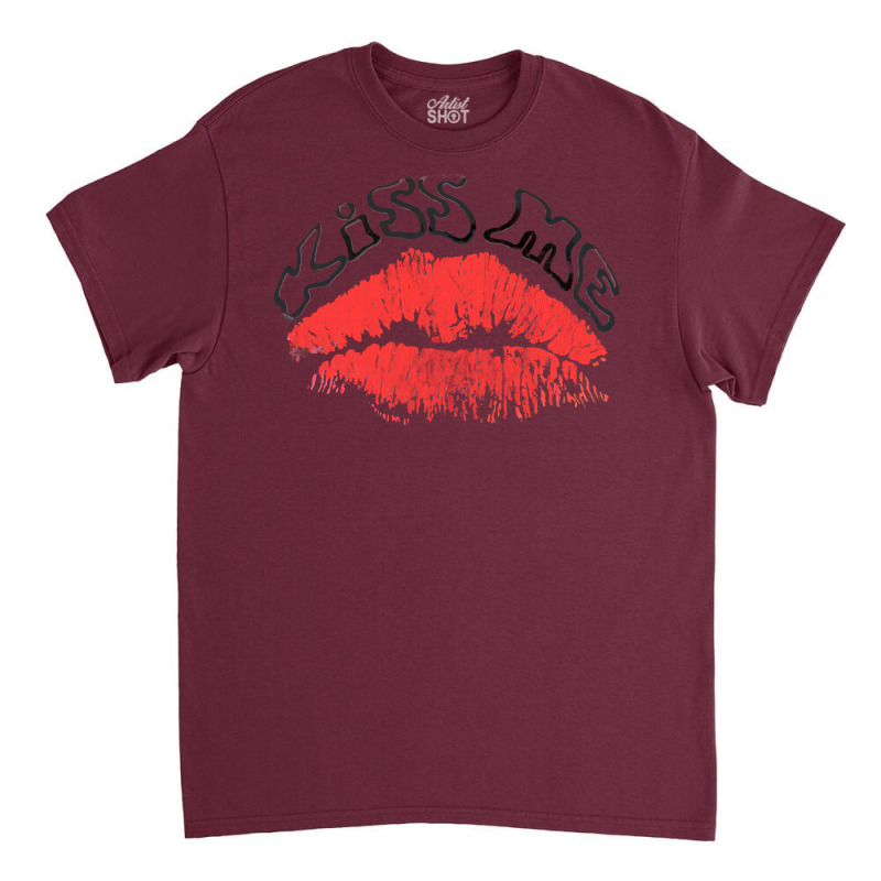 Kiss Me     Vintage 80s Aesthetic (1) Classic T-shirt | Artistshot