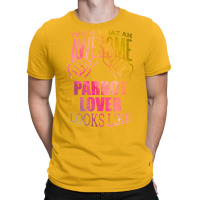 Awesome And Funny This Is What An Awesome Parrot Parrots Lover Looks L T-shirt | Artistshot