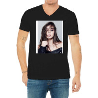 Hailee Steinfeld   Album V-neck Tee | Artistshot