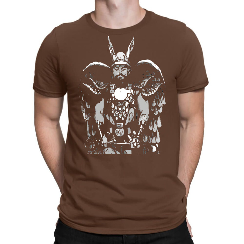 Vultan T-shirt | Artistshot