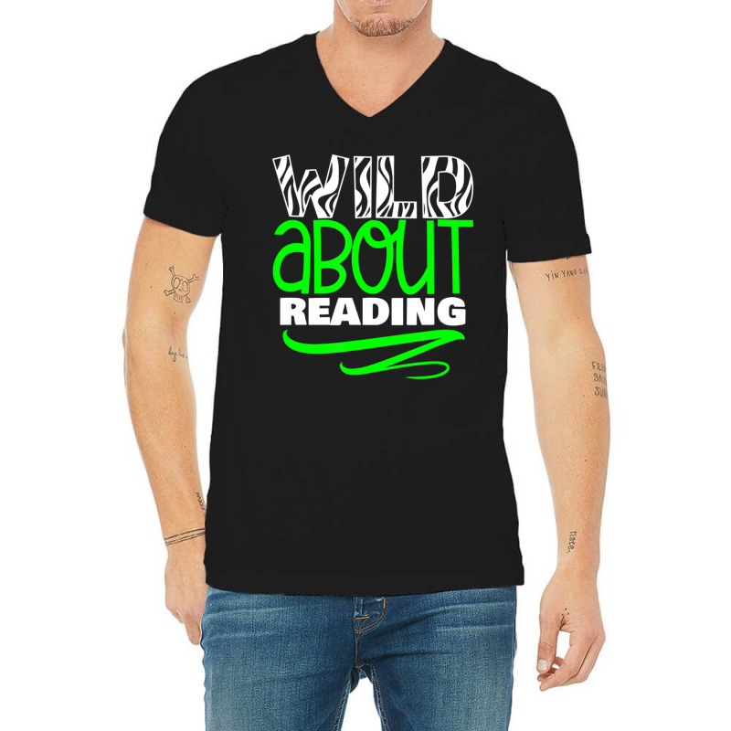 Trending Wild About Reading Back To School Fun V-Neck Tee by yumgaugeteuda | Artistshot