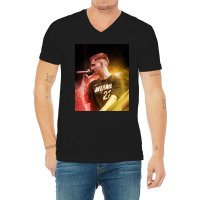 King Of Fms Bnet Perfect Gift V-neck Tee | Artistshot