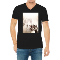 The Leftovers Poster Travel V-neck Tee | Artistshot