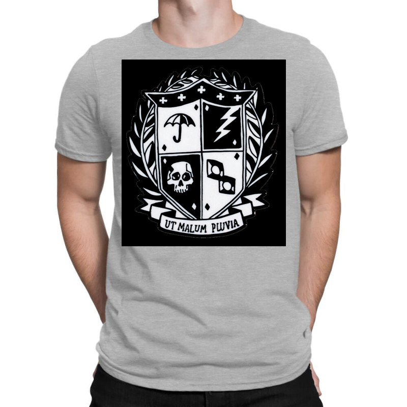 The Umbrella Academy Poster Stars T-Shirt by sivelslebeckl | Artistshot