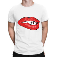 Kiss Fun Art Design - Red Lips T-shirt | Artistshot