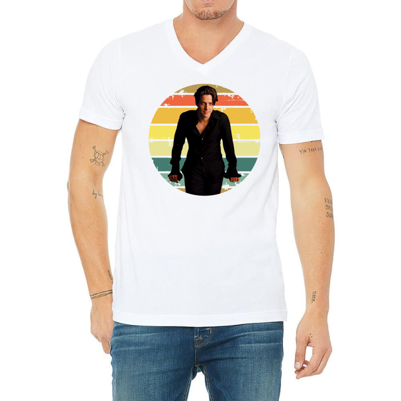 Hugh Grant Mugshot Classic  Stars Gift V-Neck Tee by takazaniehofa | Artistshot