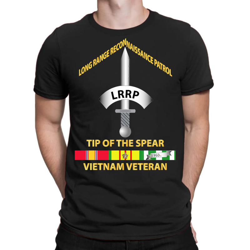 Badge - Lrrp - Tip Of The Spear - Vietnam Vet W Svc T-Shirt by cryingdappled109 | Artistshot