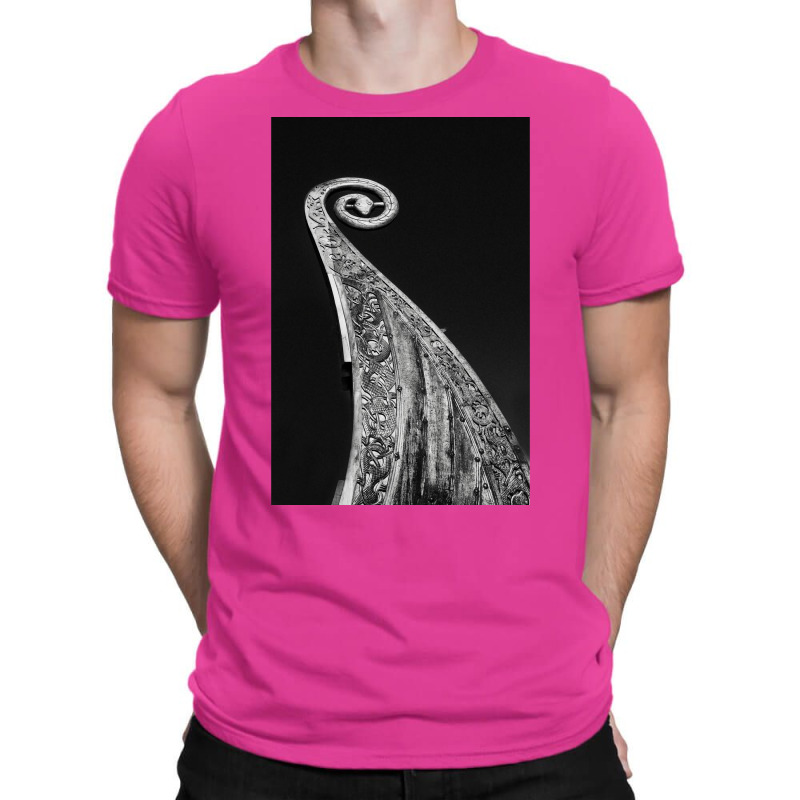 Saga Oseberg  80s Cute T-shirt | Artistshot