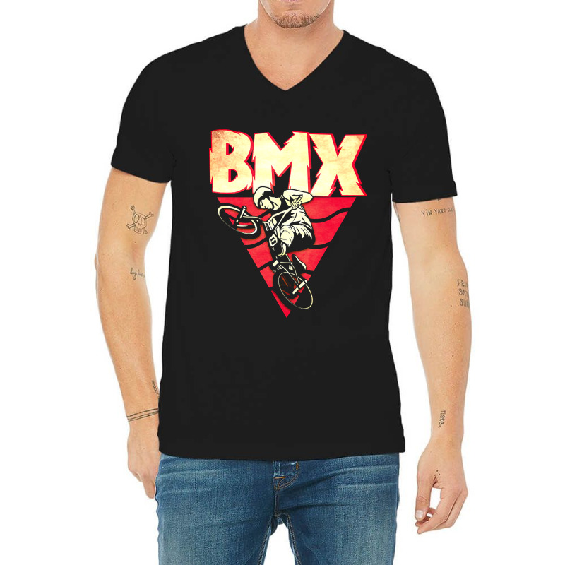 Bikes Riders Cyclist Bmx-qtzu6 V-neck Tee | Artistshot