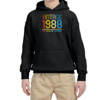 1988. Vintage 1988 Birthday Gifts For Legends Born Made 1988 Youth Hoodie | Artistshot