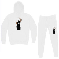 Tim Duncan Pointing Up Hoodie & Jogger Set | Artistshot