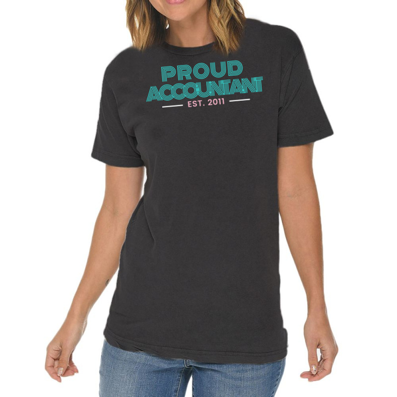 Proud Accountant Est 2011 Hippie Vintage T-shirt | Artistshot