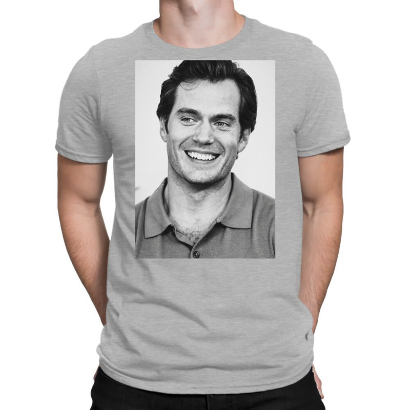 Henry Cavill 9 T-Shirt by hamfiggyx | Artistshot