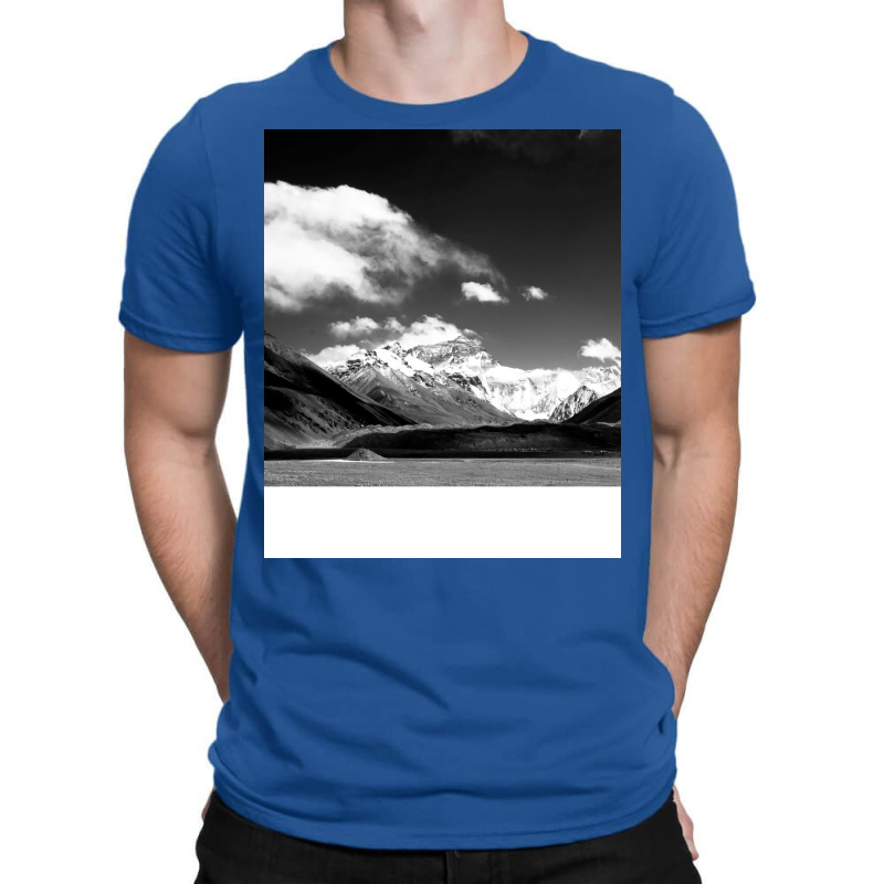 Black And White Landscape Nostalgia T-shirt | Artistshot