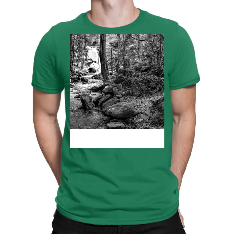 Black And White Landscape Cool Girl T-shirt | Artistshot