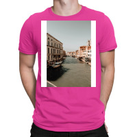 Venice River Architecture Photography Historical Buildings Hipster T-shirt | Artistshot