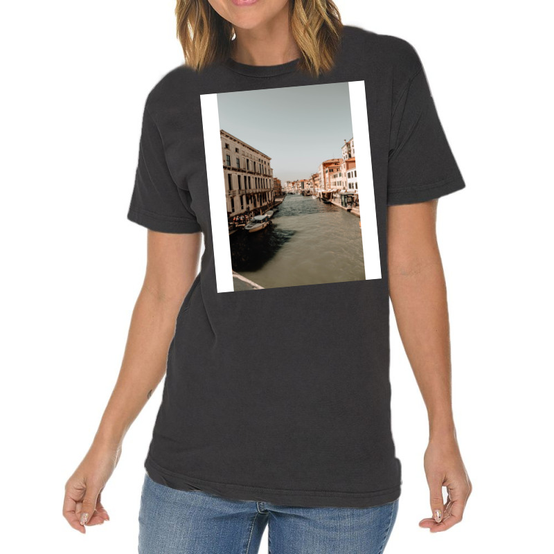 Venice River Architecture Photography Historical Buildings Hipster Vintage T-shirt | Artistshot