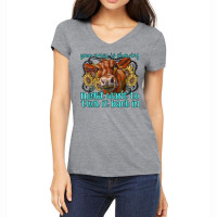 Heifer Sunflower Wanna Tuck That Back In Western Farm Animal T Shirt Women's V-neck T-shirt | Artistshot