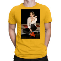 Phoebe Waller Bridge T-shirt | Artistshot