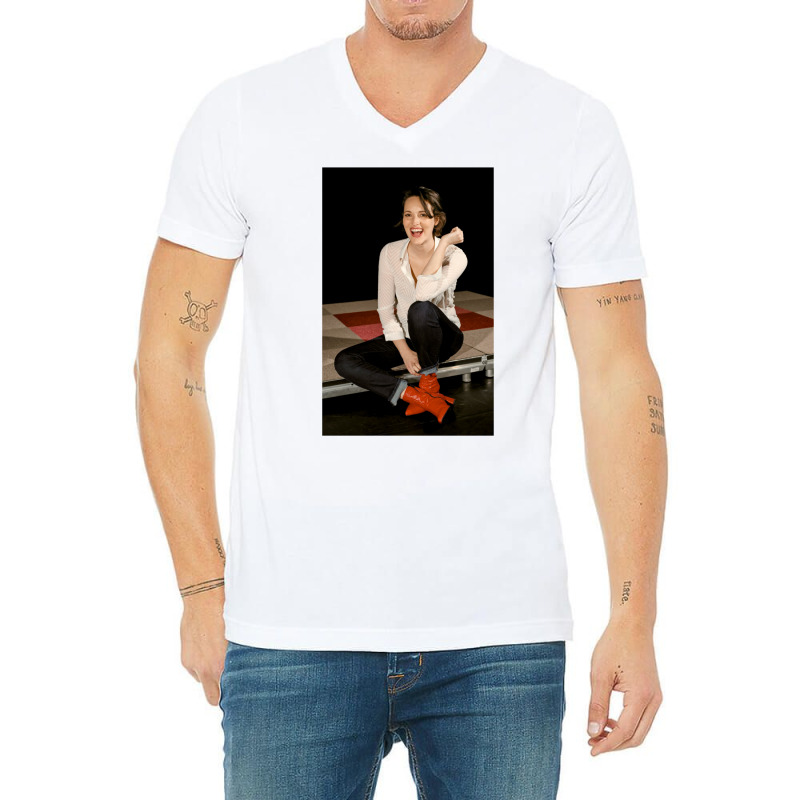 Phoebe Waller Bridge V-neck Tee | Artistshot