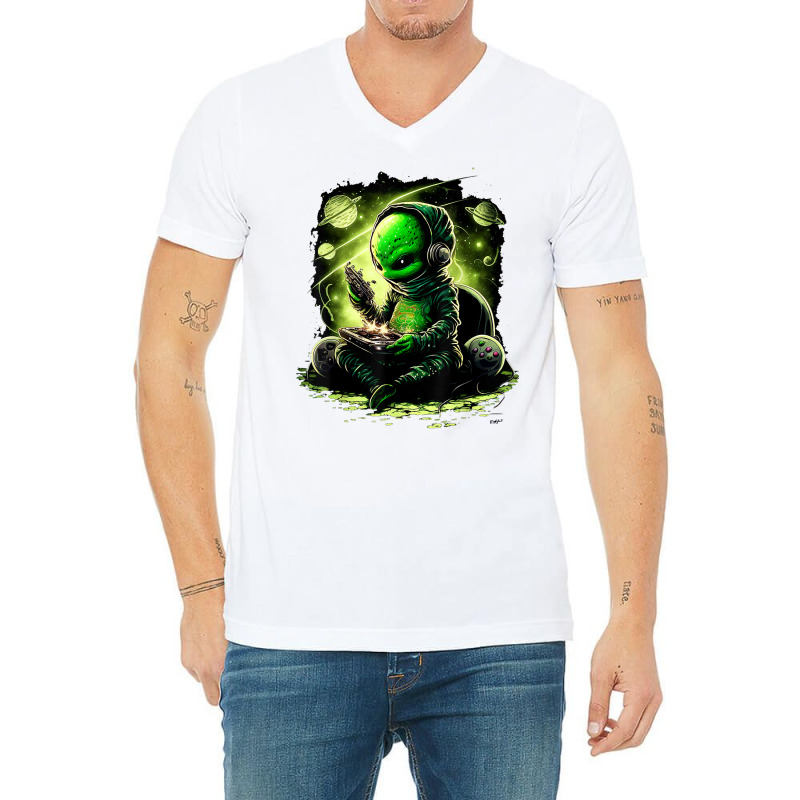 Funny Gamer Alien Playing Video Games Gamer Lover T Shirt V-Neck Tee by alph0r9bang | Artistshot