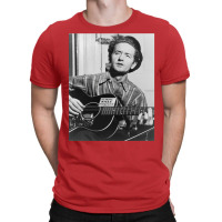 This Machine Kills Fascists 2 T-shirt | Artistshot