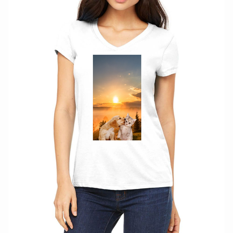 Animals Women's V-neck T-shirt | Artistshot