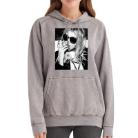 Taylor Momsen Bw Vintage Hoodie | Artistshot