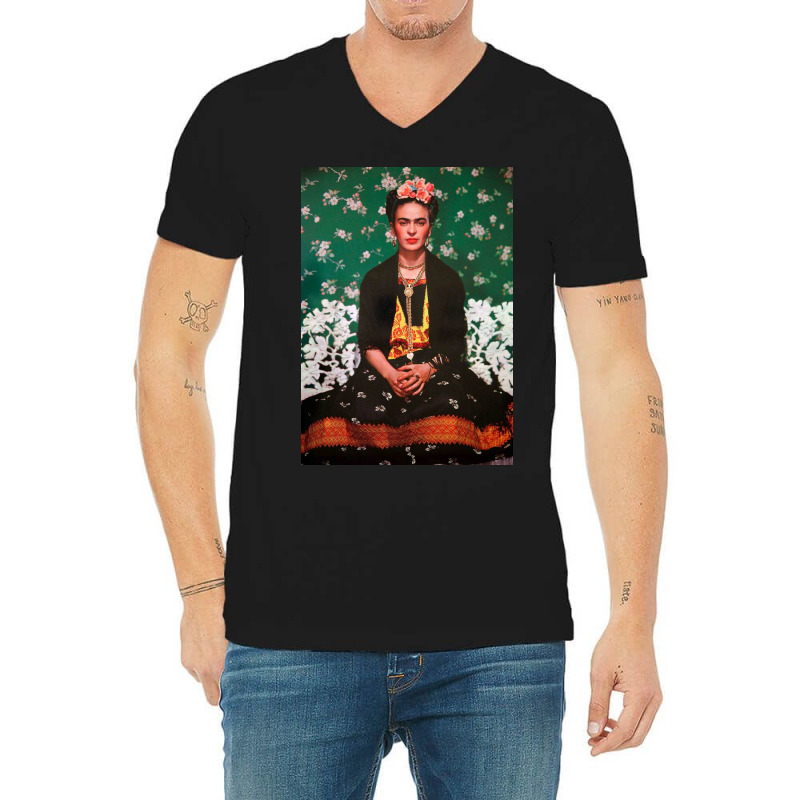 Frida Kahlo Gracefully Girl V-Neck Tee by GiaMuller | Artistshot