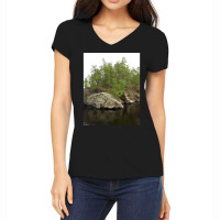 Rock Island Women's V-neck T-shirt | Artistshot