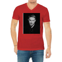 Charlie Hunnam Hot Actor  3 V-neck Tee | Artistshot