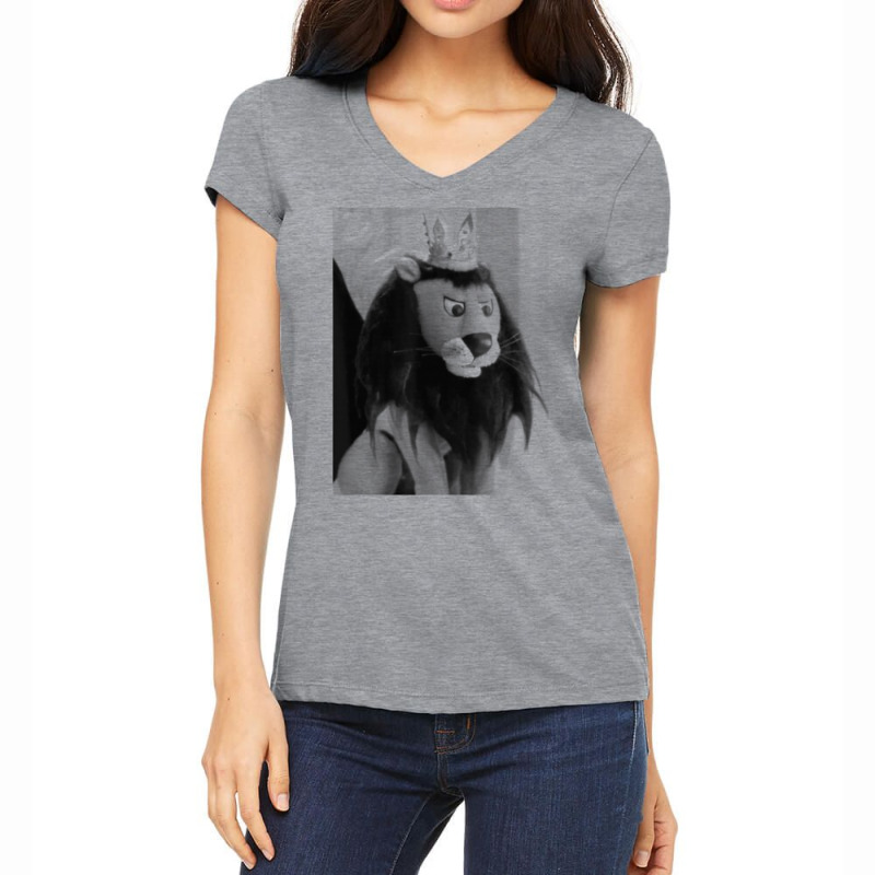 Christmas Special King Moonracer Lion Island Of Mi Women's V-Neck T-Shirt by heffopance | Artistshot