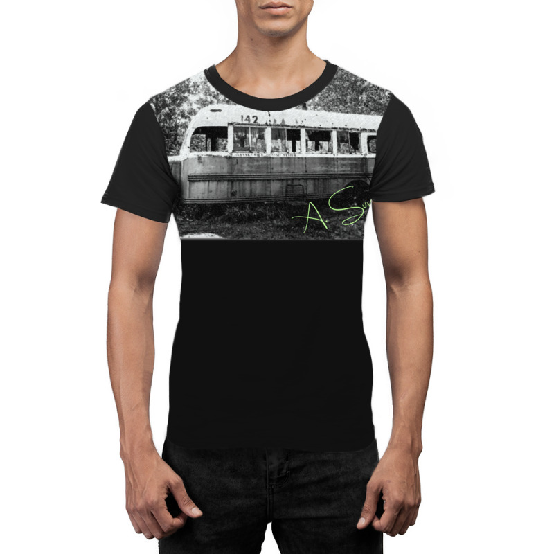 Magic Bus Graphic T-shirt by dallycoplina | Artistshot