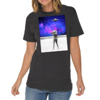 Ufo Sighting  Bikini Girl  Vintage  Retrowave Aest Vintage T-shirt | Artistshot